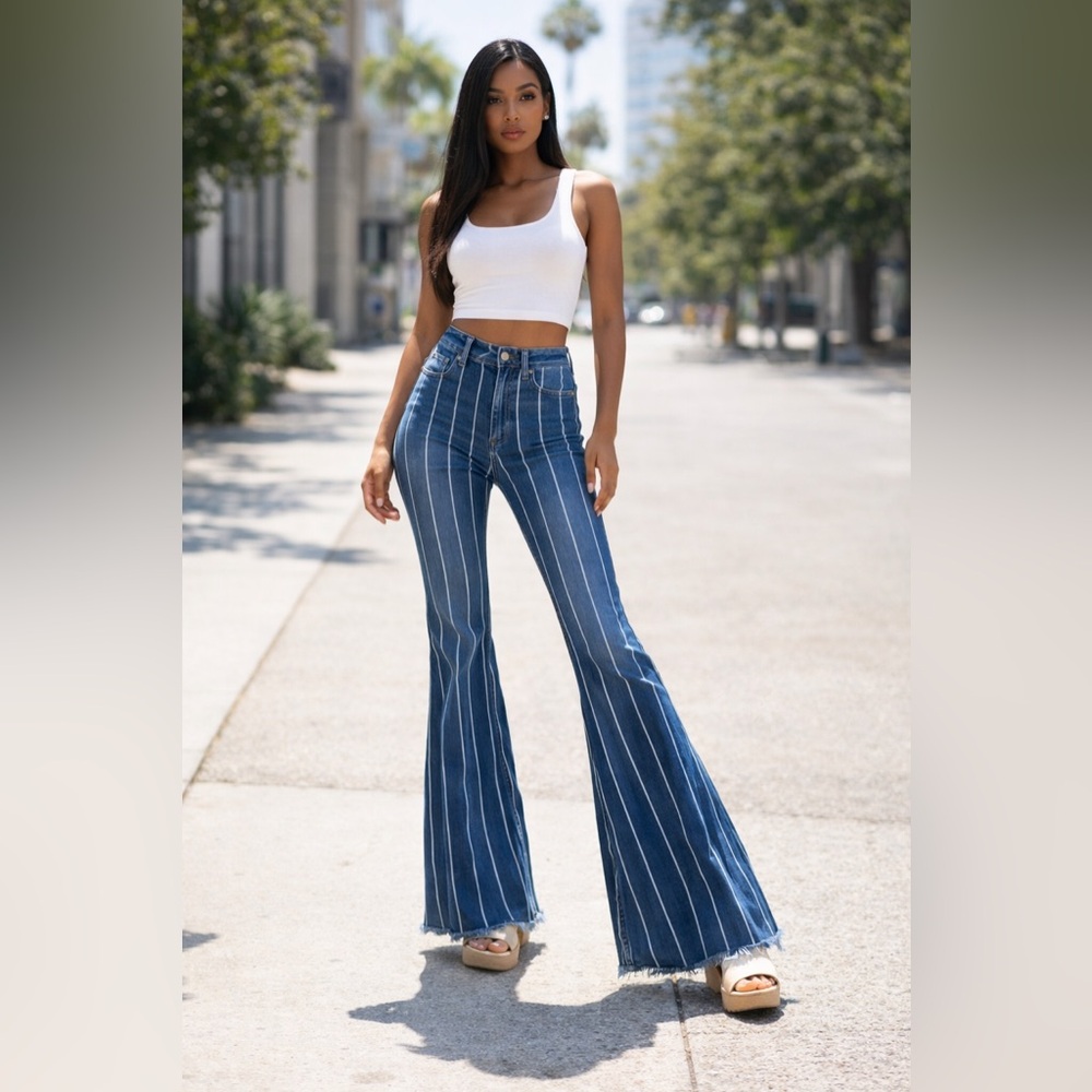 Grace LA Flare Jeans 26 Blue Striped High Rise Bell Bottom Stretch Denim
